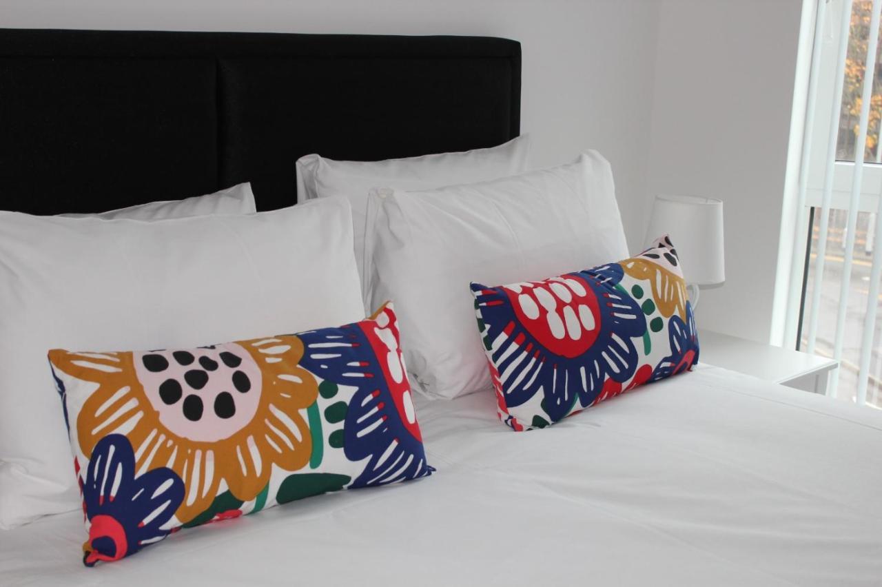 Berks Luxury Serviced Apartments , Free Parking, Free Gym And Free Wifi Bracknell Buitenkant foto