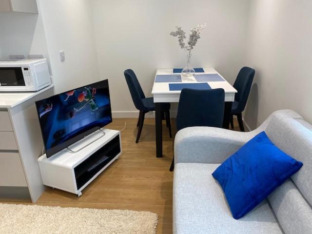 Berks Luxury Serviced Apartments , Free Parking, Free Gym And Free Wifi Bracknell Buitenkant foto
