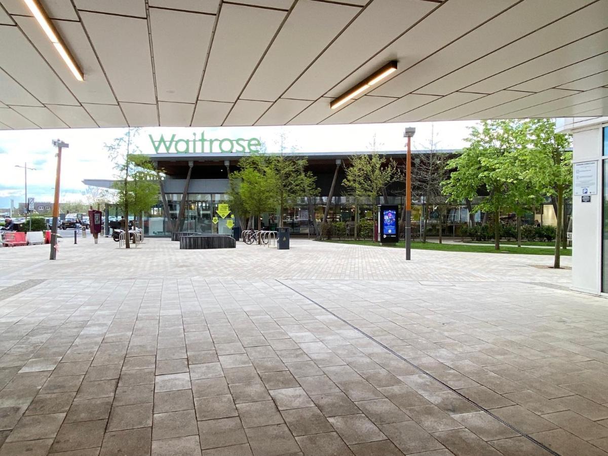 Berks Luxury Serviced Apartments , Free Parking, Free Gym And Free Wifi Bracknell Buitenkant foto