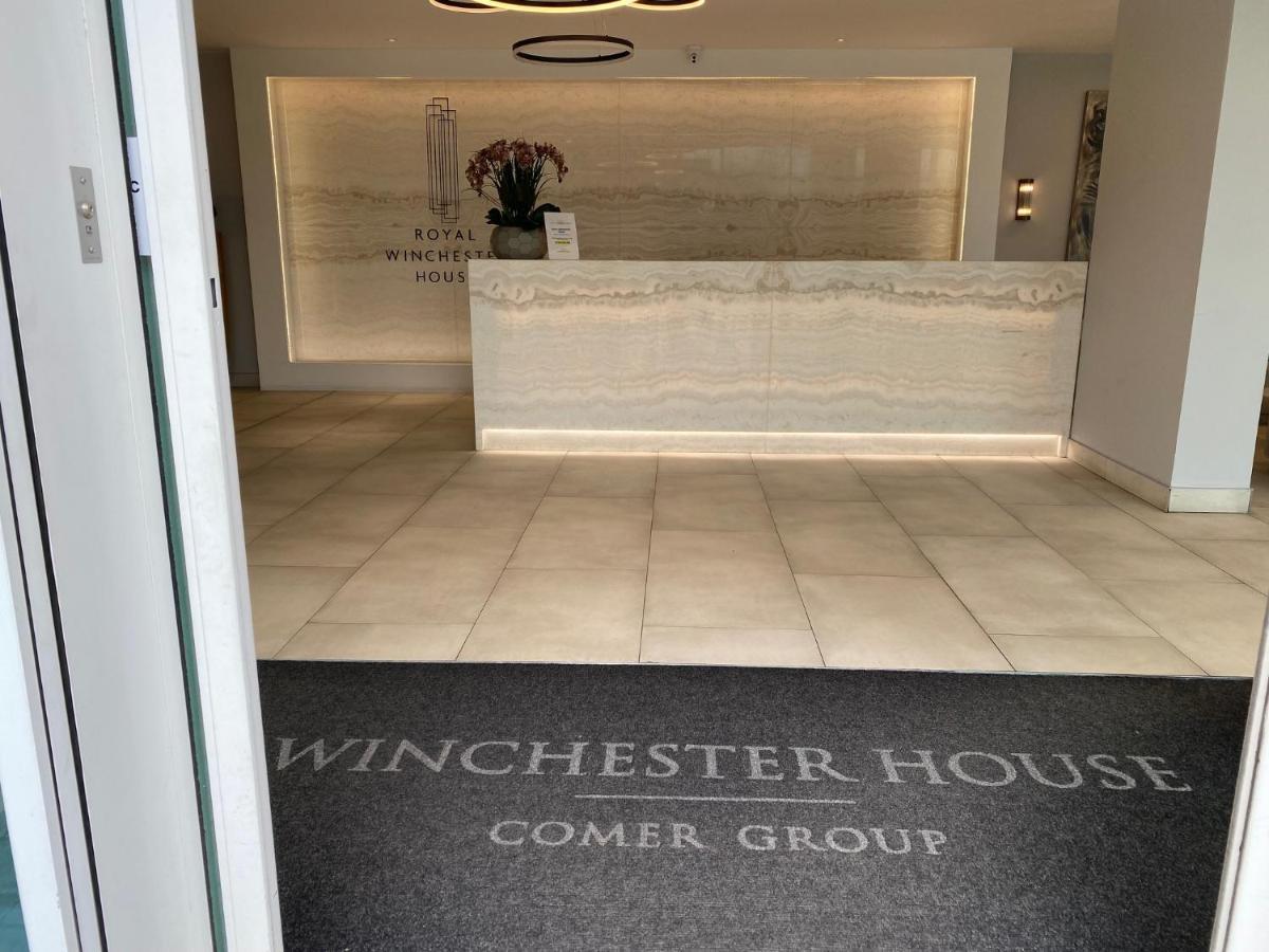 Berks Luxury Serviced Apartments , Free Parking, Free Gym And Free Wifi Bracknell Buitenkant foto